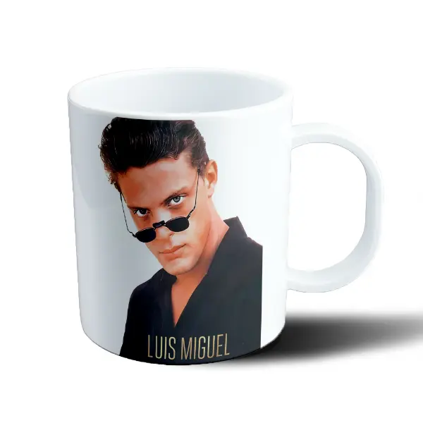 Taza de Plástico Luis Miguel Retrato con Lentes