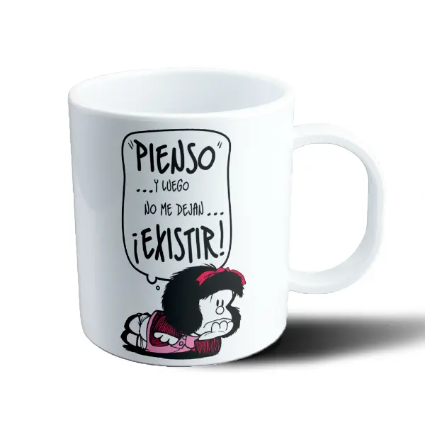 Taza de Plástico Mafalda Pienso y luego no me dejan existir