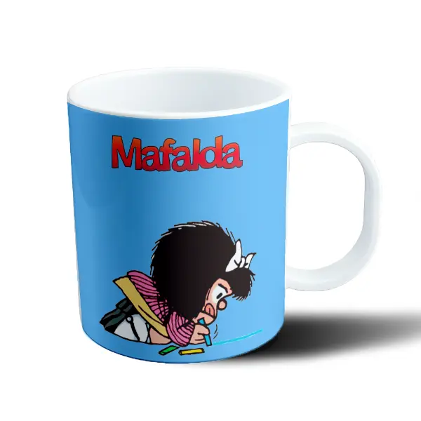 Taza de Plástico Mafalda Dibujando en el Piso
