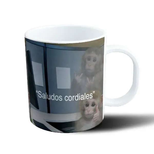 Taza de Plástico Meme Mono Saludos Cordiales