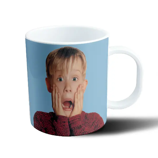 Taza de Plástico Mi Pobre Angelito Kevin Grito Manos en la Cara