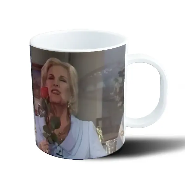 Taza de Plástico Mirtha Legrand con Rosa Roja